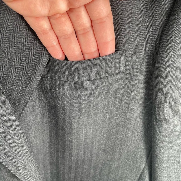BROOK'S BROTHERS Men's Gray 100% Pure Wool Herringbone Blazer Size 40/34 - Picture 7 of 11